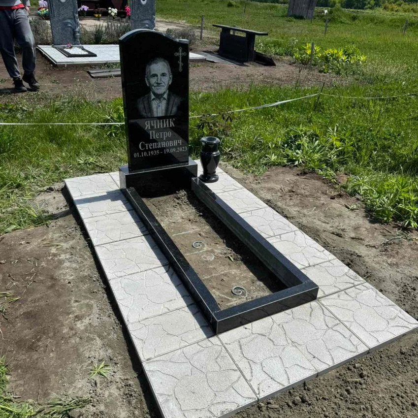 Гранитные памятники Гостомель Гранитные памятники Гостомель